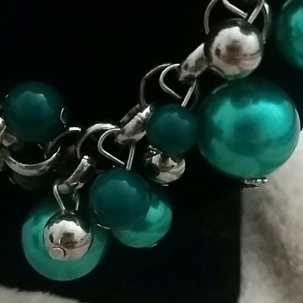Bell statement necklace - Picture 2 of 2